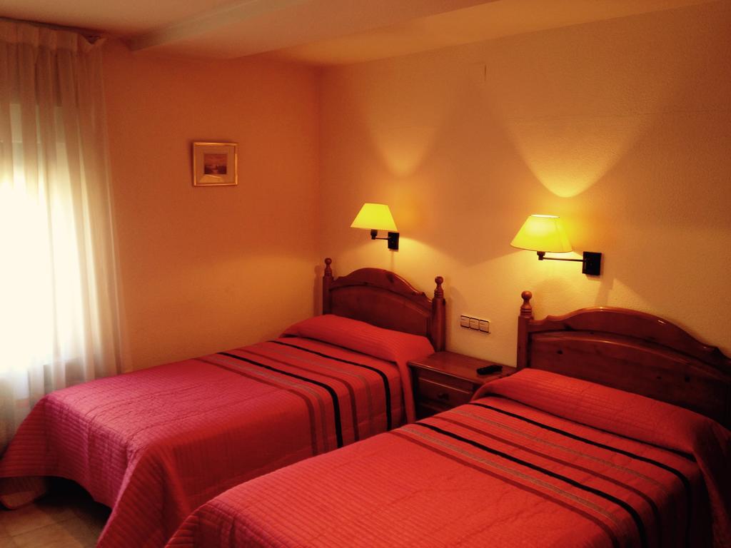 Hostal Nicolas Мединасели Номер фото